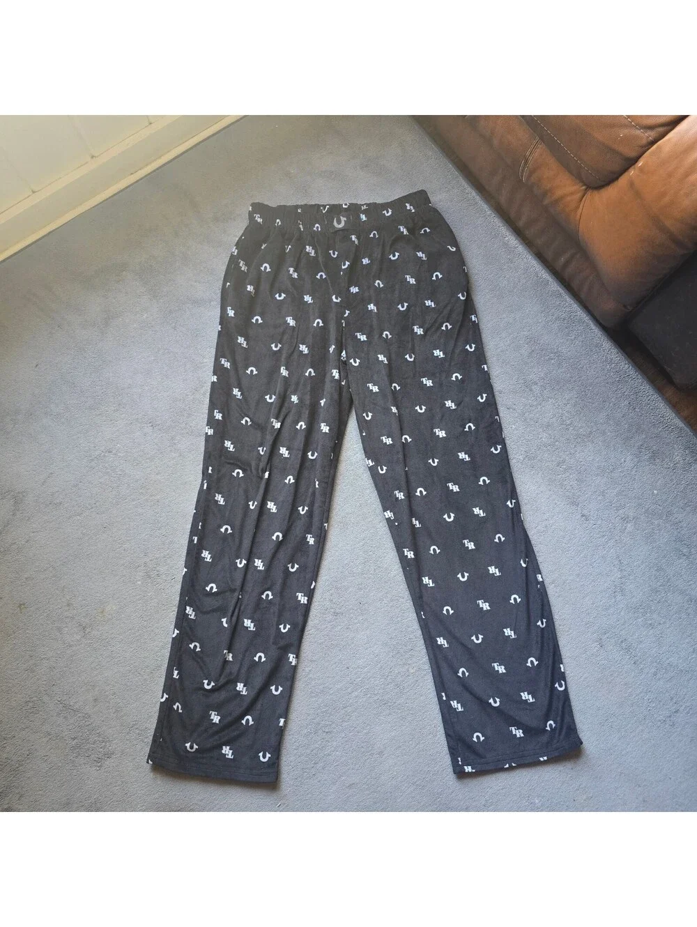 True Religion Men's Black Horseshoe Monogram Print Lounge Pajama Pants Medium